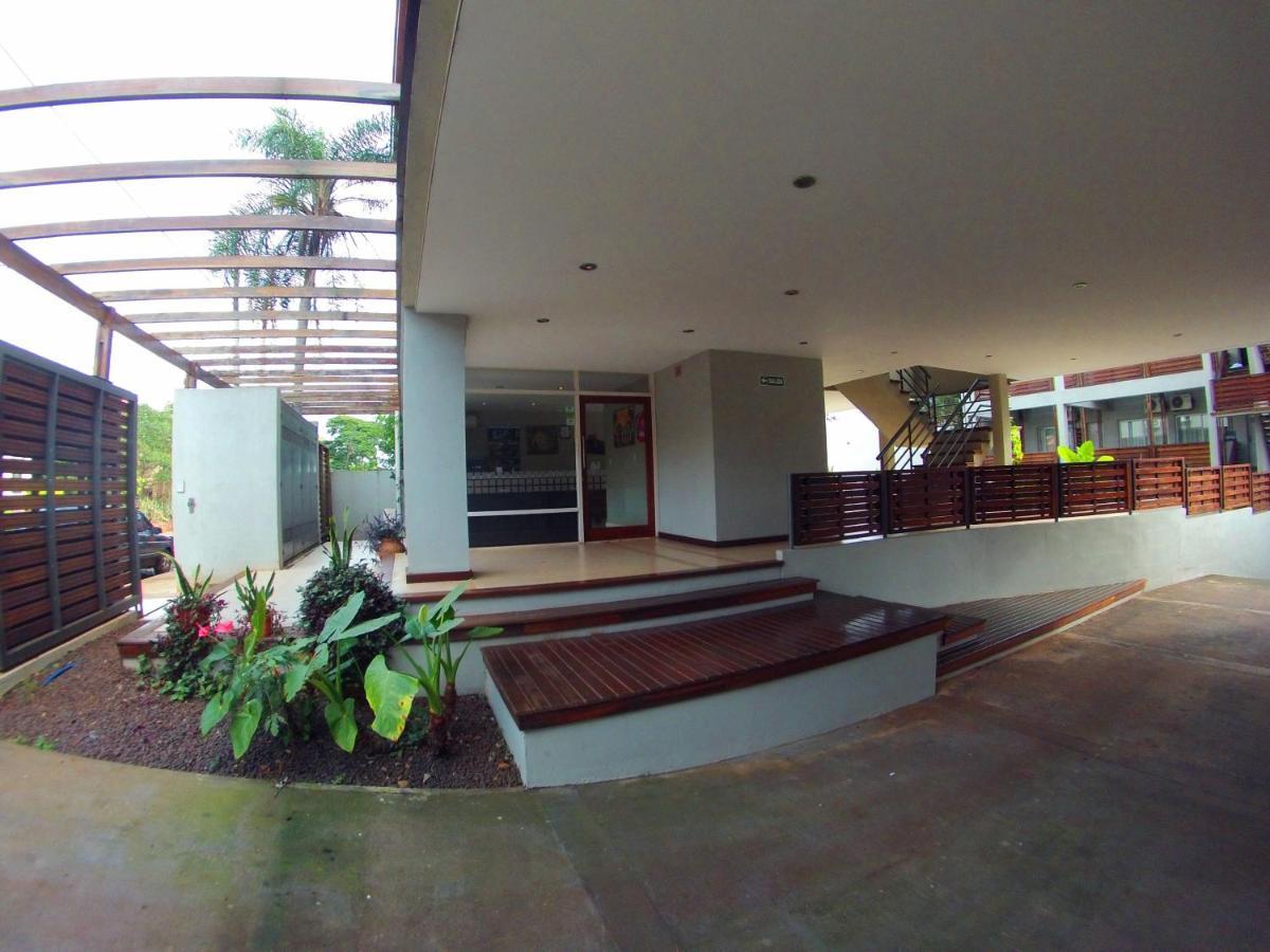 Yreta Apart Hotel Puerto Iguazu Bagian luar foto