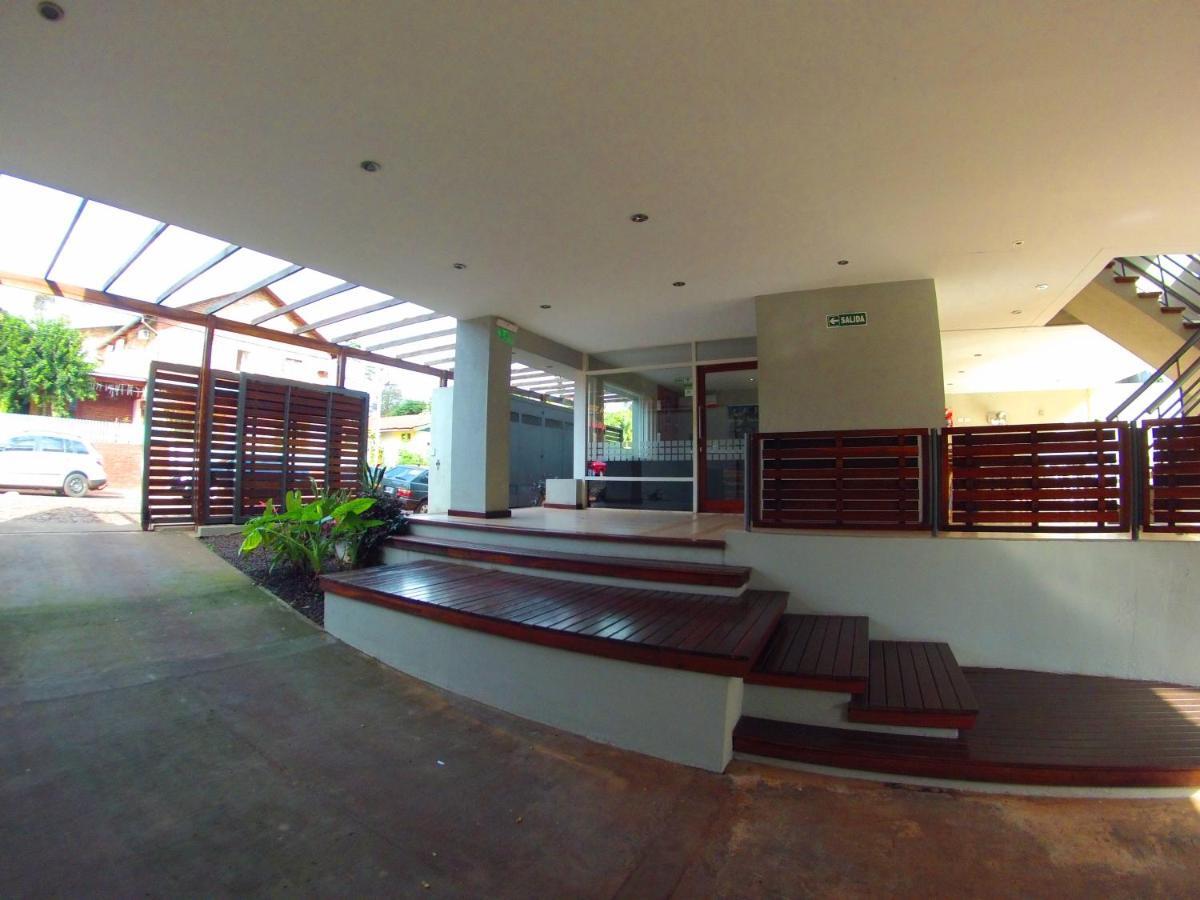 Yreta Apart Hotel Puerto Iguazu Bagian luar foto